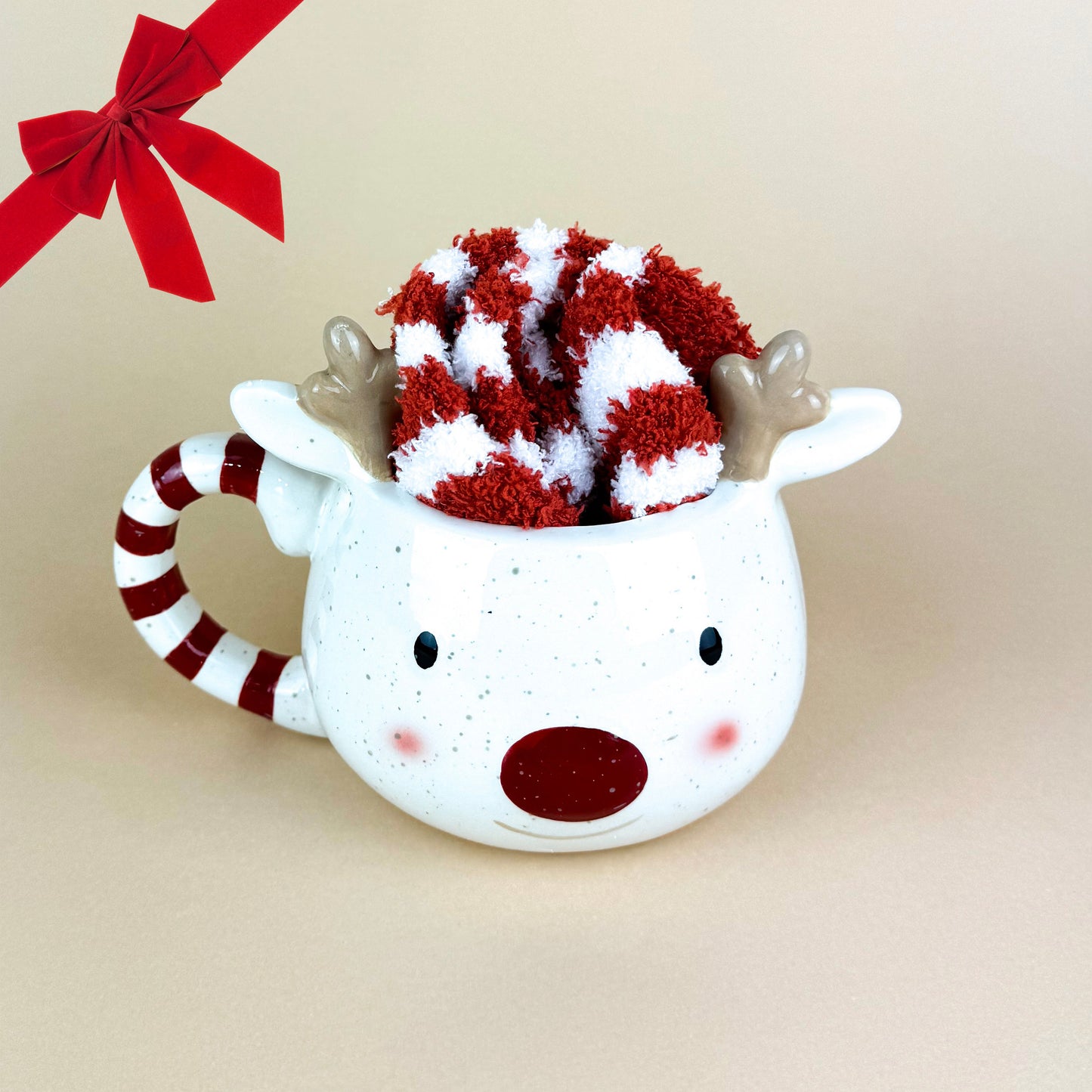 Reindeer Mug And Socks Christmas Giftset